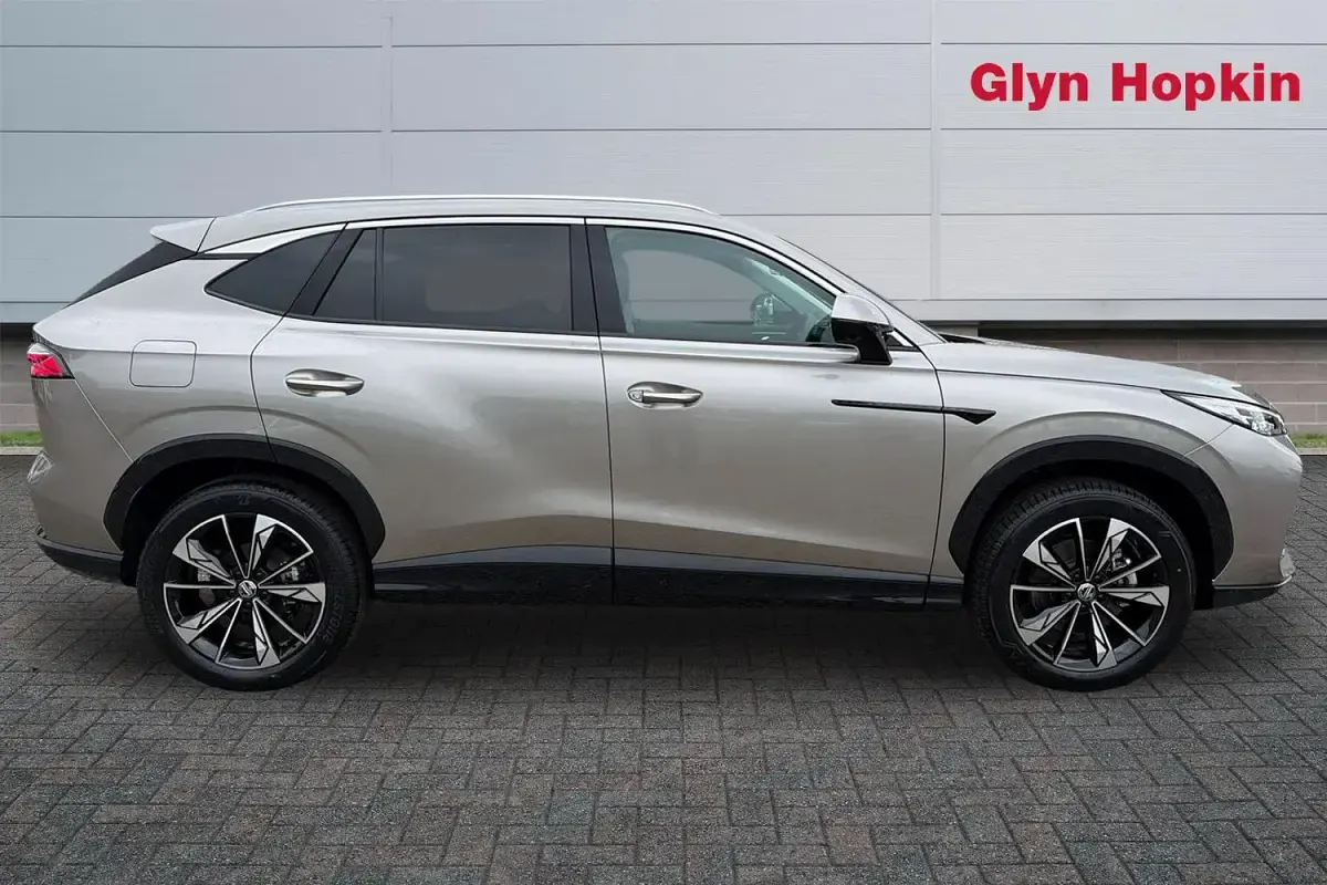 New MG HS SE 170 HP (125 kW) 2026 Silver SUV