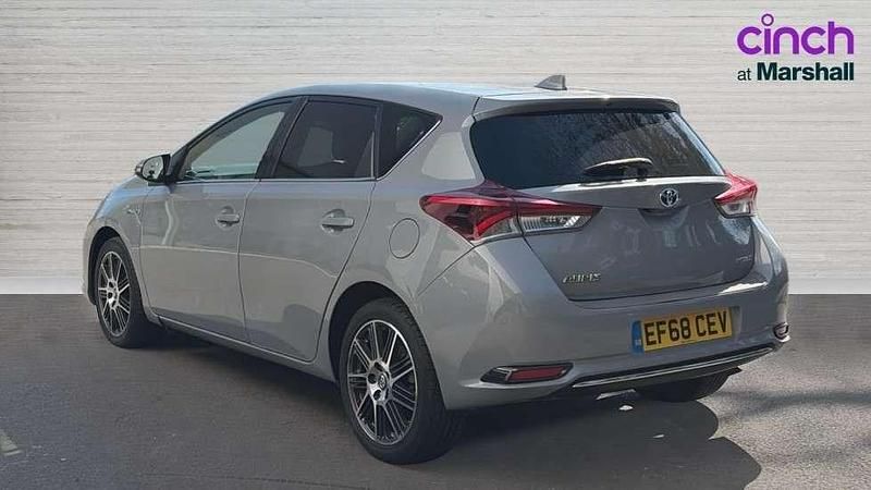 Used Toyota Auris Hybrid 136 HP (100 kW) 2018 Grey Hatchback