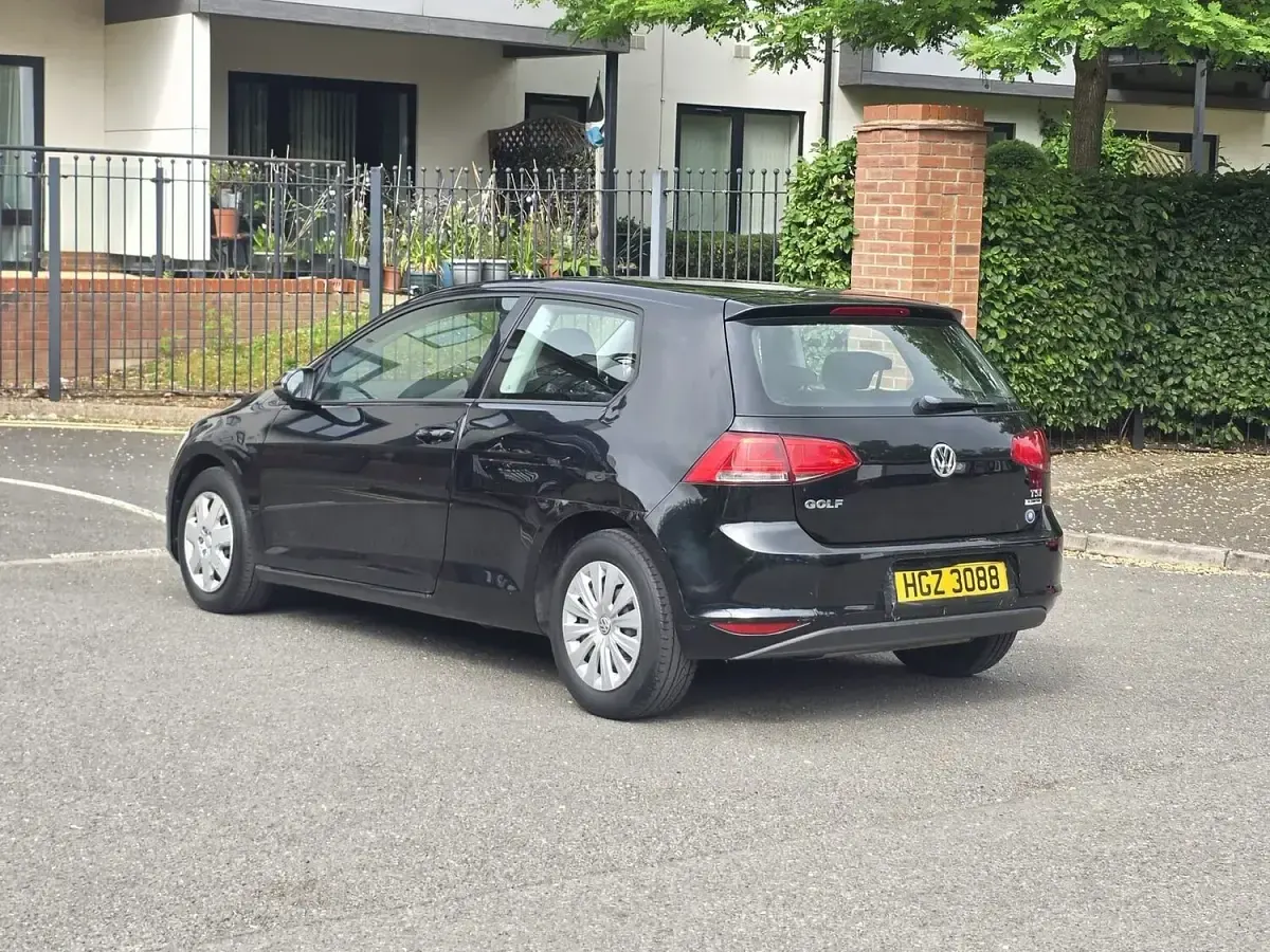 Used VW Golf VII S 85 HP (62 kW) 2014 Black Hatchback