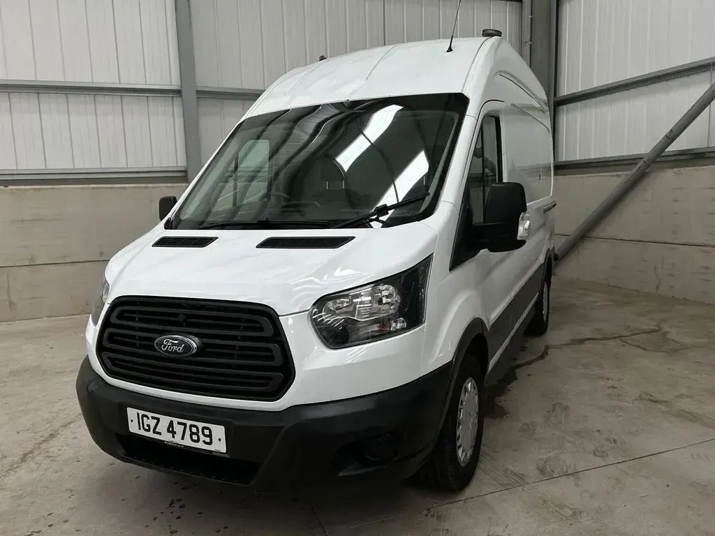 Used Ford Transit 130 HP (95 kW) 2018 White Van