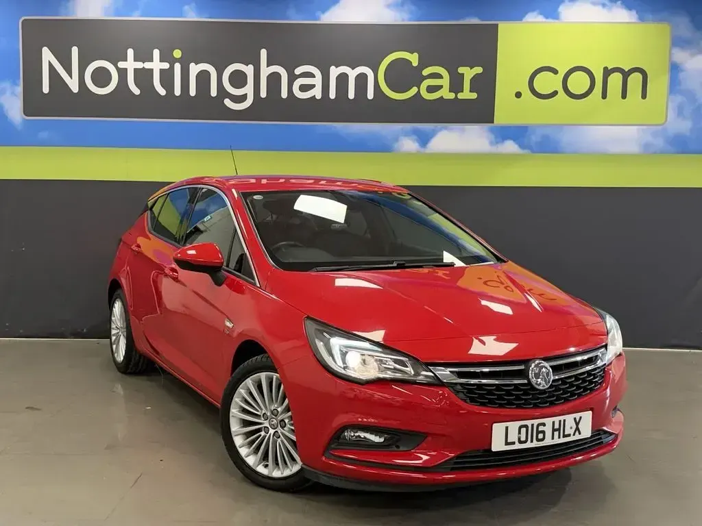 Used Vauxhall Astra Elite 150 HP (110 kW) 2016 Red Hatchback