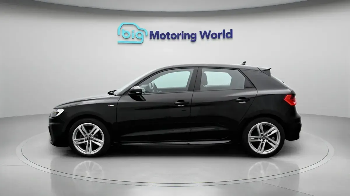 Usado Audi A1 Sportback S-Line 94 HP (69 kW) 2021 Preto Citadino