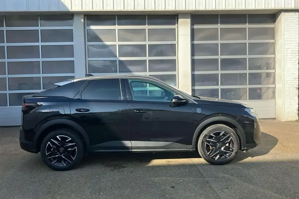 Used Peugeot 3008 GTi 136 HP (100 kW) 2024 Black SUV