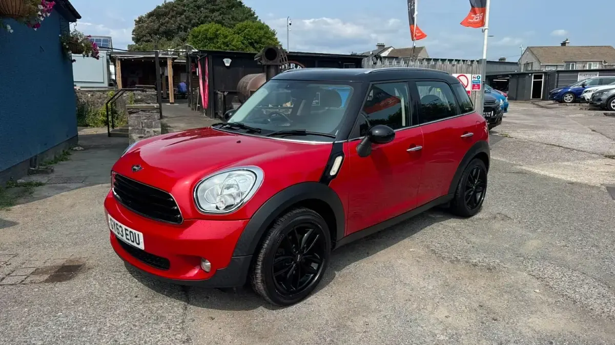 Used Mini Cooper D 2013 Red Hatchback