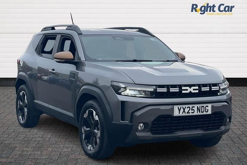 Shadow grey Used 2025 Dacia Duster Extreme SUV | £24,999 - Image 1/1