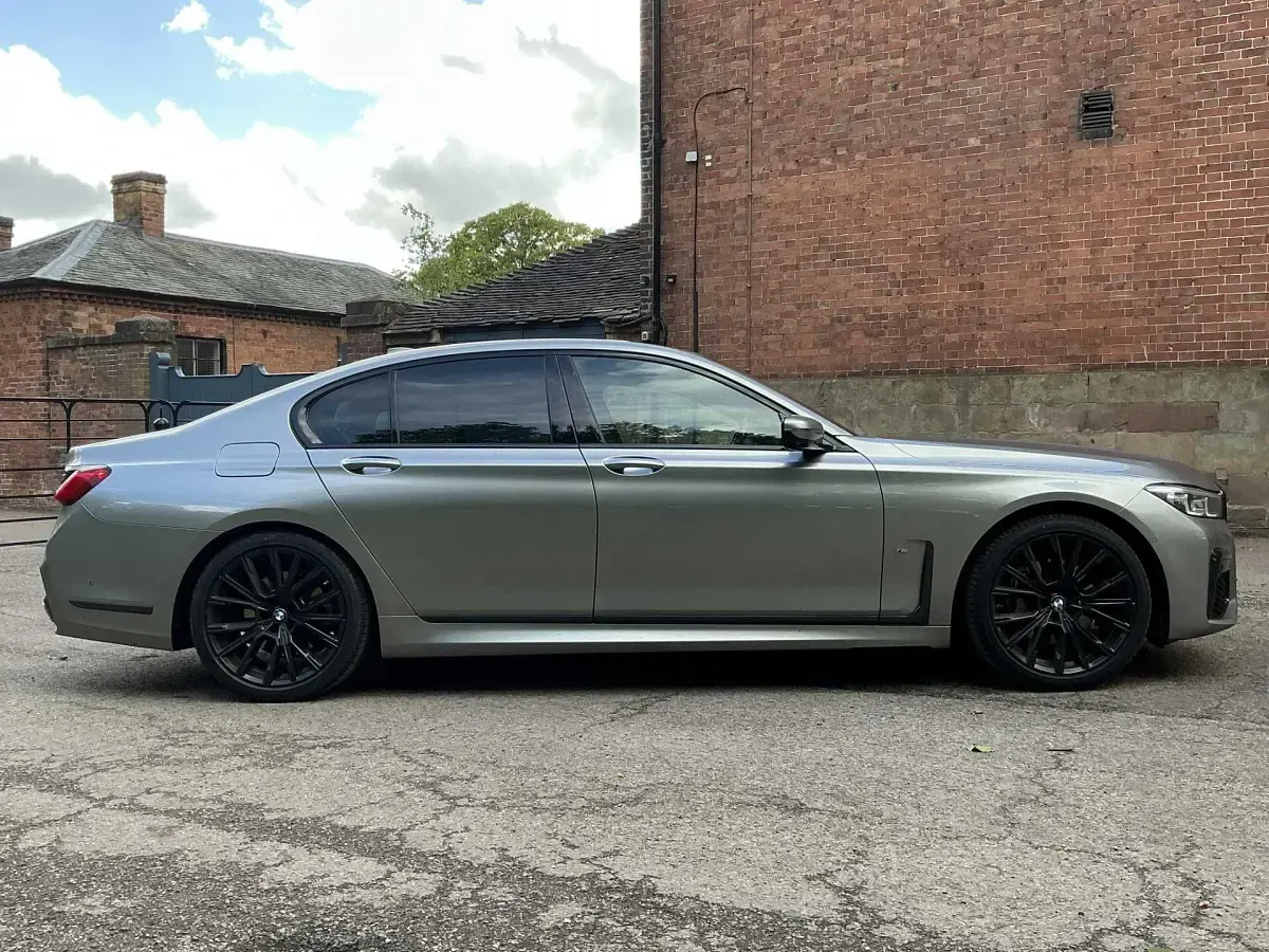Used BMW 730 M Sport 282 HP (207 kW) 2022 Grey Sedan