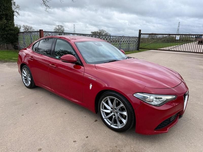 Used Alfa Romeo Giulia Veloce 280 HP (205 kW) 2017 Red Sedan