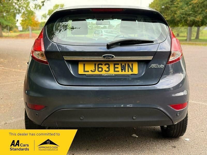 Used Ford Fiesta Zetec 2013 Grey Hatchback