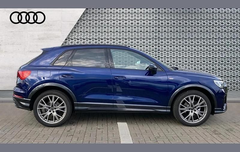 New Audi Q3 Black Edition 147 HP (108 kW) 2025 Blue SUV