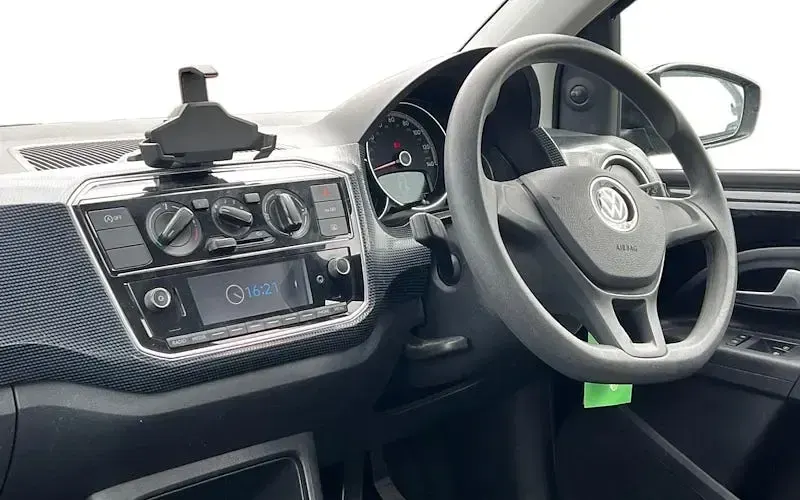 Używany VW up! 65 KM (47 kW) 2022 Czarny Hatchback