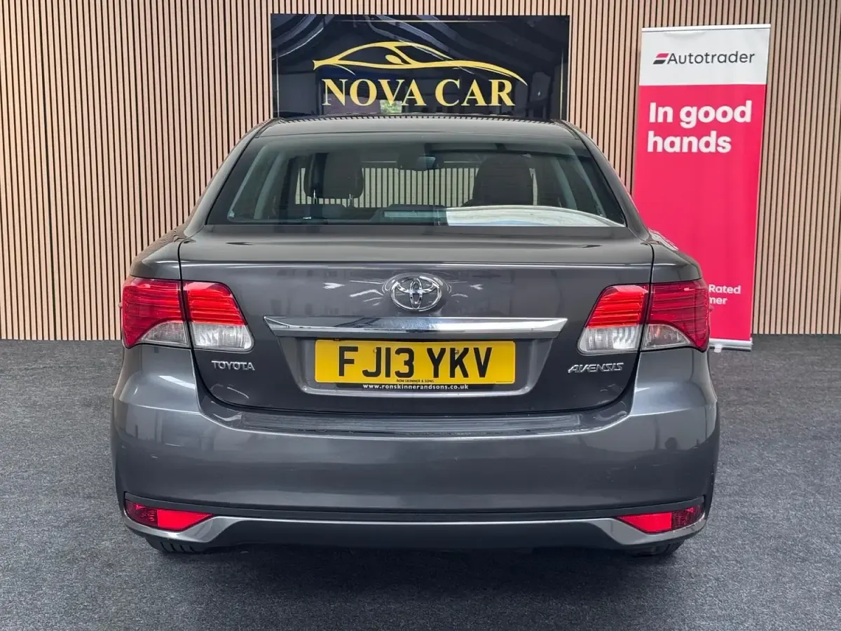 Used Toyota Avensis 2013 Grey Sedan