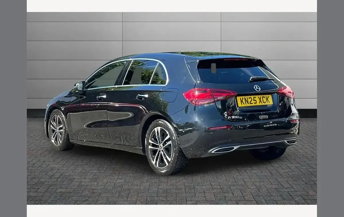 Used Mercedes A180 Executive 148 HP (108 kW) 2025 Black Hatchback