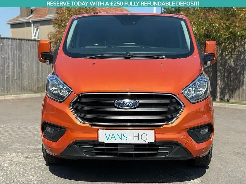 Used Ford Transit Custom Limited 130 HP (95 kW) 2018 Orange Van
