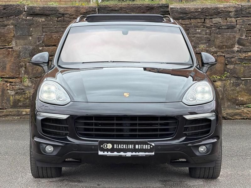 Used Porsche Cayenne Platinum Edition 262 HP (192 kW) 2016 Black SUV