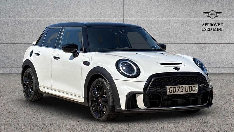 White Used 2024 Mini Cooper S Hatch Hatchback | £25,595 (Fair price) - Image 1/3