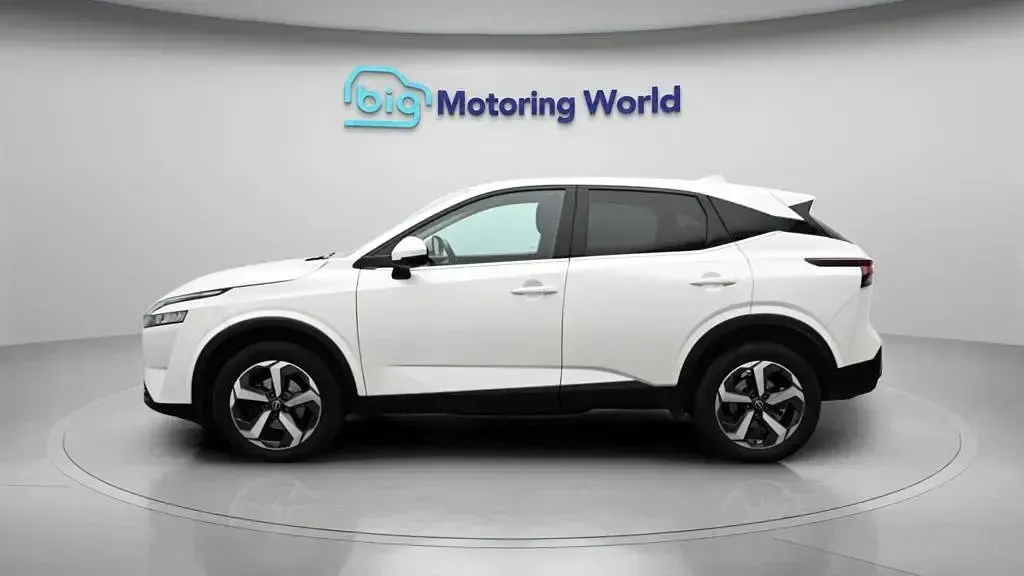 Used Nissan Qashqai N-Connecta 158 HP (116 kW) 2023 White SUV