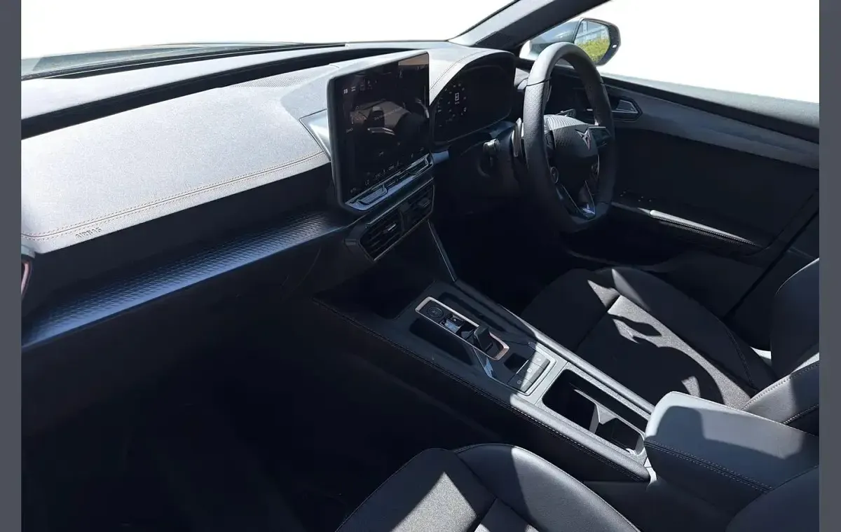 New Cupra Leon 147 HP (108 kW) 2025 Grey Estate