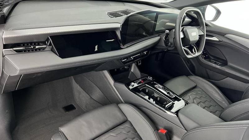 Used Audi A6 e-tron S-Line 269 kW (367 HP) 2025 Grey Estate
