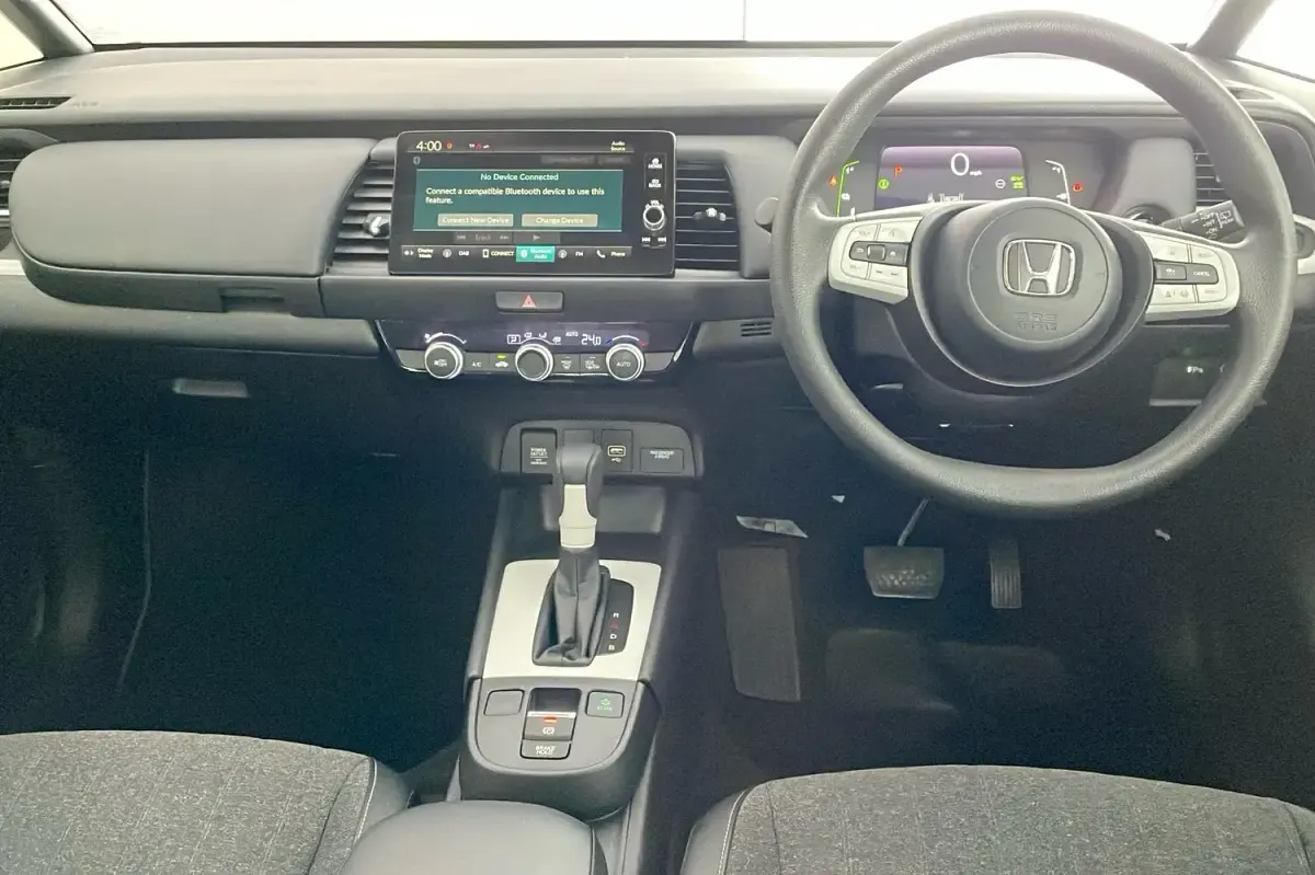 Used Honda Jazz Hybrid 109 HP (80 kW) 2023 Red Hatchback