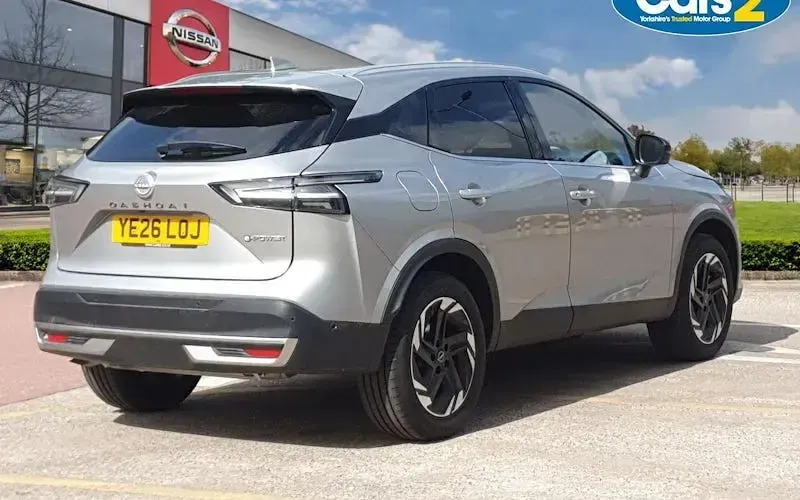 Used Nissan Qashqai N-Connecta 190 HP (139 kW) 2025 Silver SUV