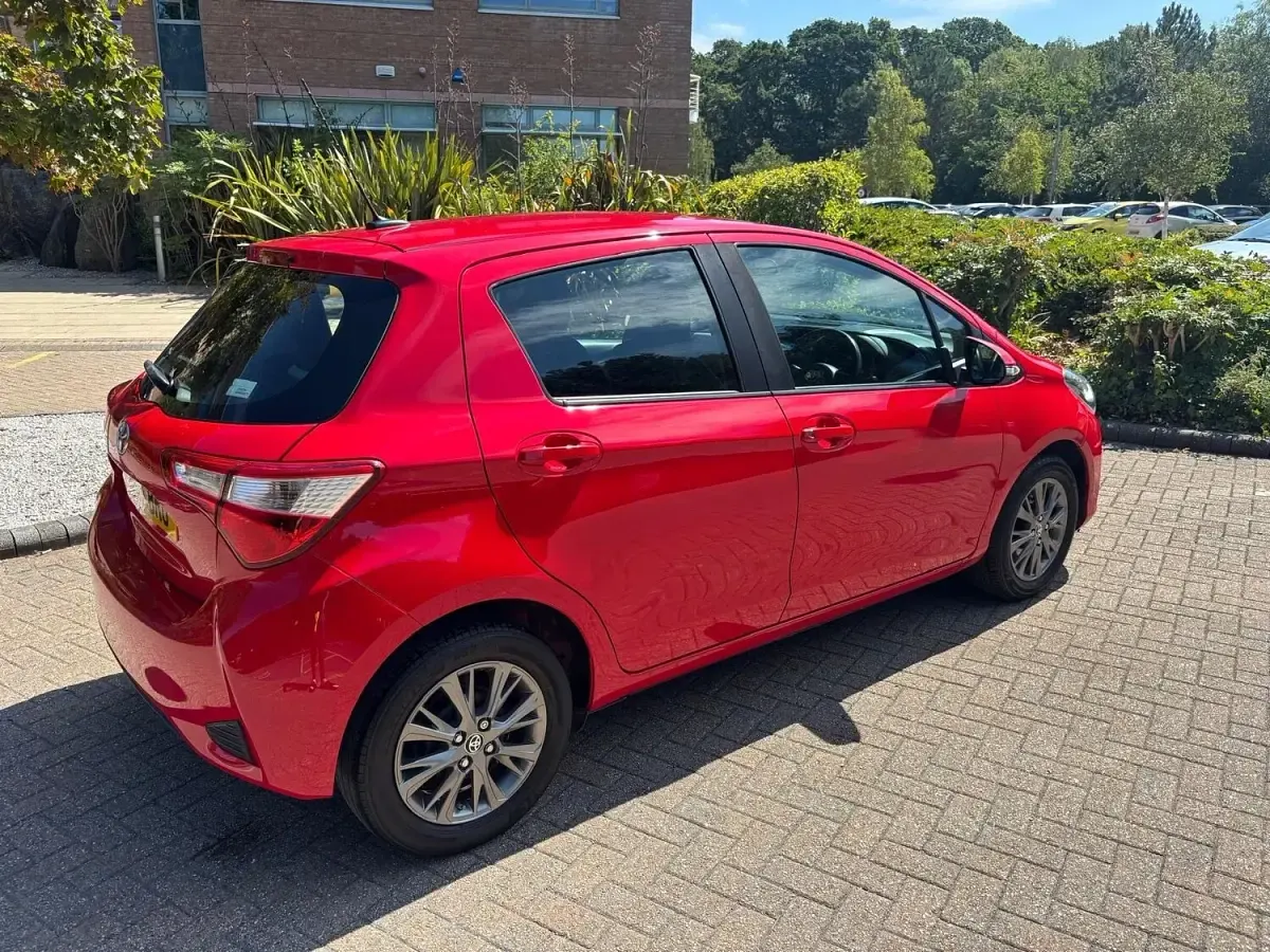 Used Toyota Yaris 111 HP (81 kW) 2019 Red Hatchback