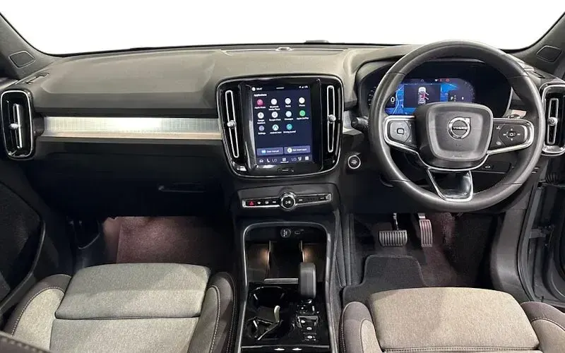 Used Volvo XC40 Plus 163 HP (119 kW) 2023 Grey SUV