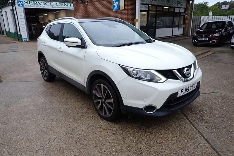 White Used 2015 Nissan Qashqai S SUV | £9,150 (Fair price) - Image 1/1