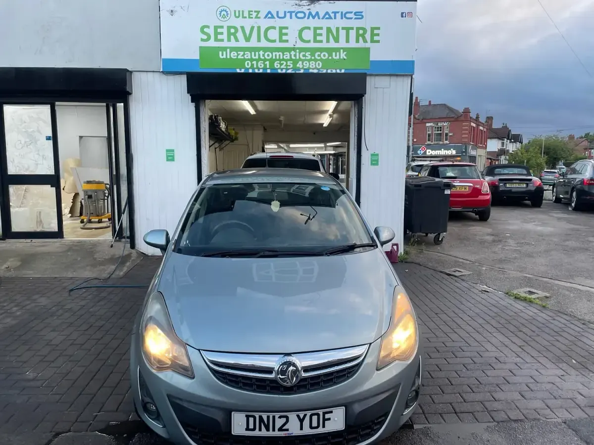 Used Vauxhall Corsa 90 HP (66 kW) 2012 Silver Hatchback