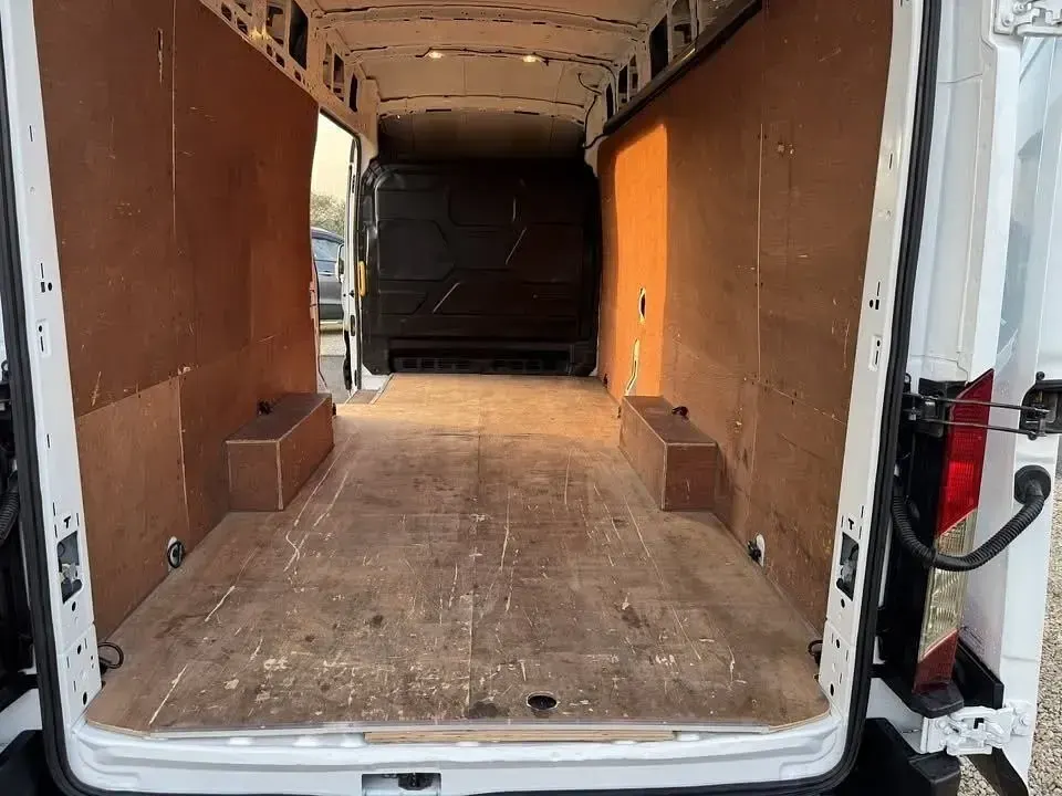 Usado Ford Transit Trend 130 HP (95 kW) 2021 Branco Van