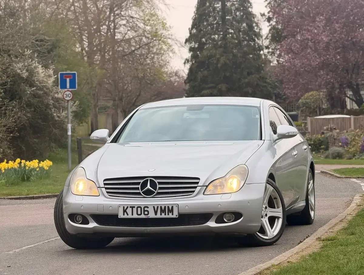 Used Mercedes CLS320 2006 Silver Coupe