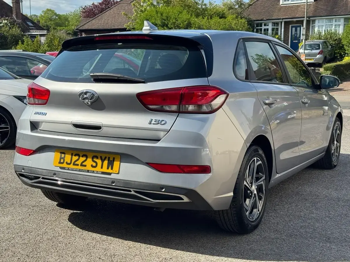 Used Hyundai i30 SE 120 HP (88 kW) 2022 Silver Hatchback