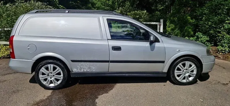Used Vauxhall Astra Sportive 2005 Silver