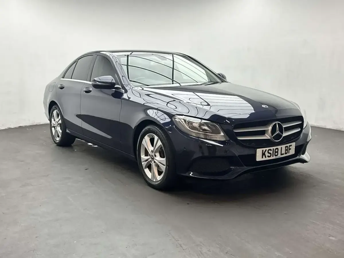 Used Mercedes C200 Executive 184 HP (135 kW) 2018 Blue Sedan