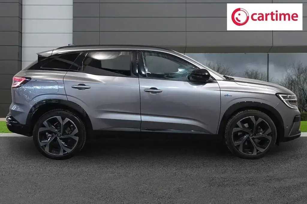 Usado Renault Austral Techno Esprit Alpine 200 HP (147 kW) 2024 Cinzento SUV