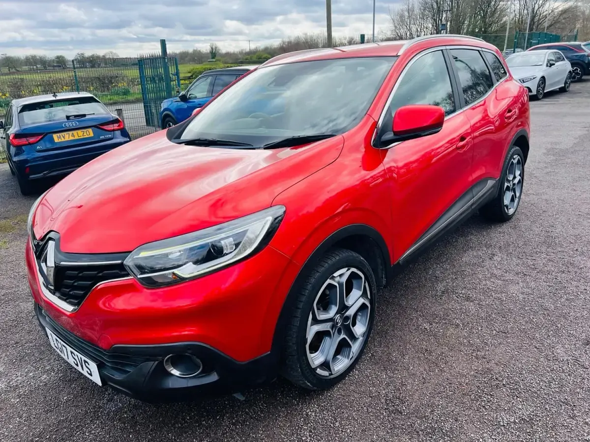 Usado Renault Kadjar Dynamique 130 HP (95 kW) 2017 Vermelho SUV