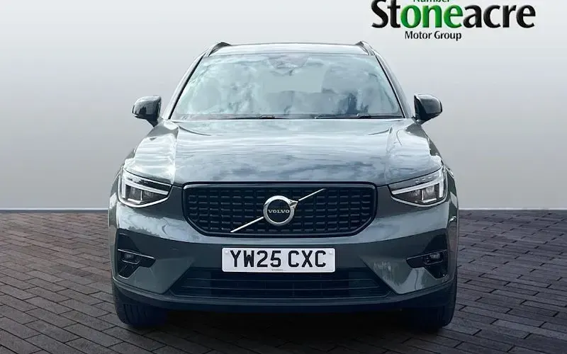 Used Volvo XC40 Plus 163 HP (119 kW) 2026 SUV