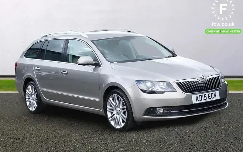 Used Skoda Superb Elegance 170 HP (125 kW) 2015 Estate