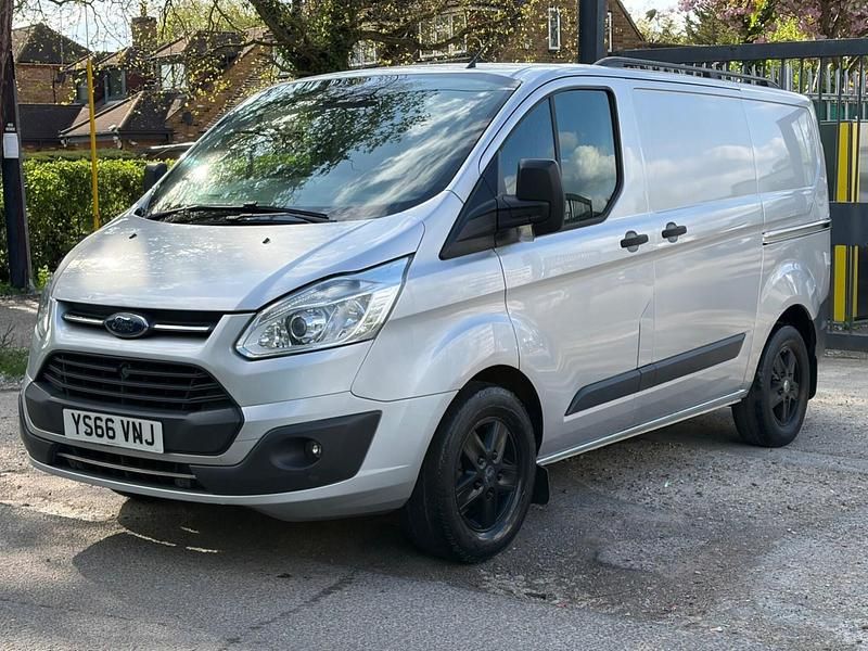 Used Ford Transit Custom Trend 105 HP (77 kW) 2017 Silver Van