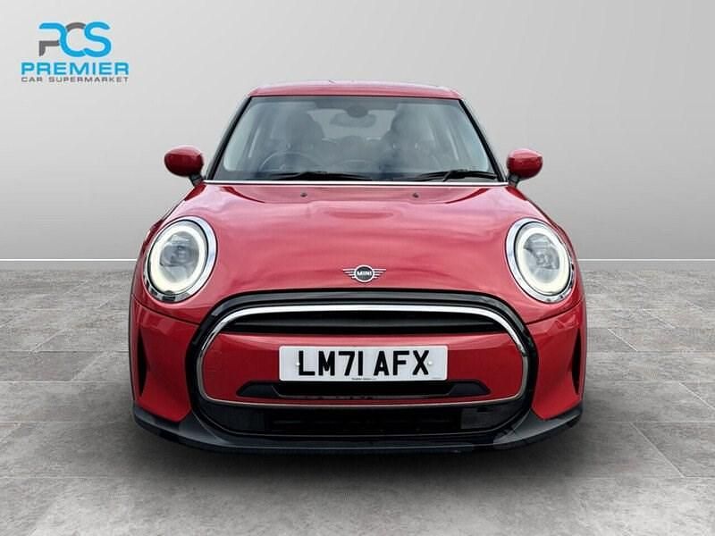 Used Mini Cooper Classic 2021 Chili red Hatchback