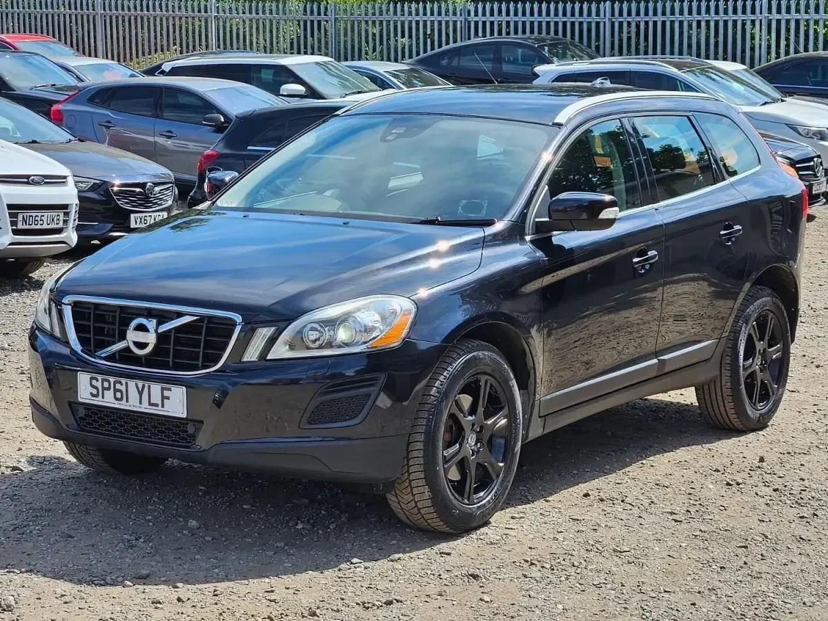 Used Volvo XC60 SE Lux 2011 Black SUV