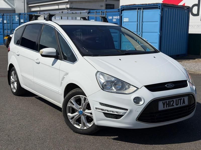 Begagnad Ford S-MAX Titanium 140 HK (102 kW) 2012 Vit Minibuss