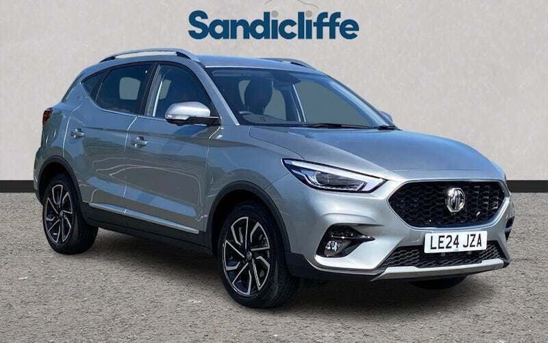 Metallic monument silver Used 2023 MG ZS Exclusive Sedan | £17,100 (Fair price) - Image 1/4