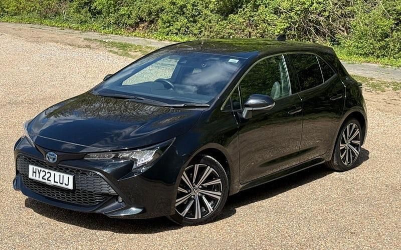 Used Toyota Corolla Design 122 HP (89 kW) 2022 Black Hatchback