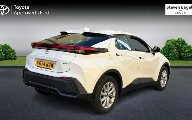 Usado Toyota C-HR 140 HP (102 kW) 2026 SUV