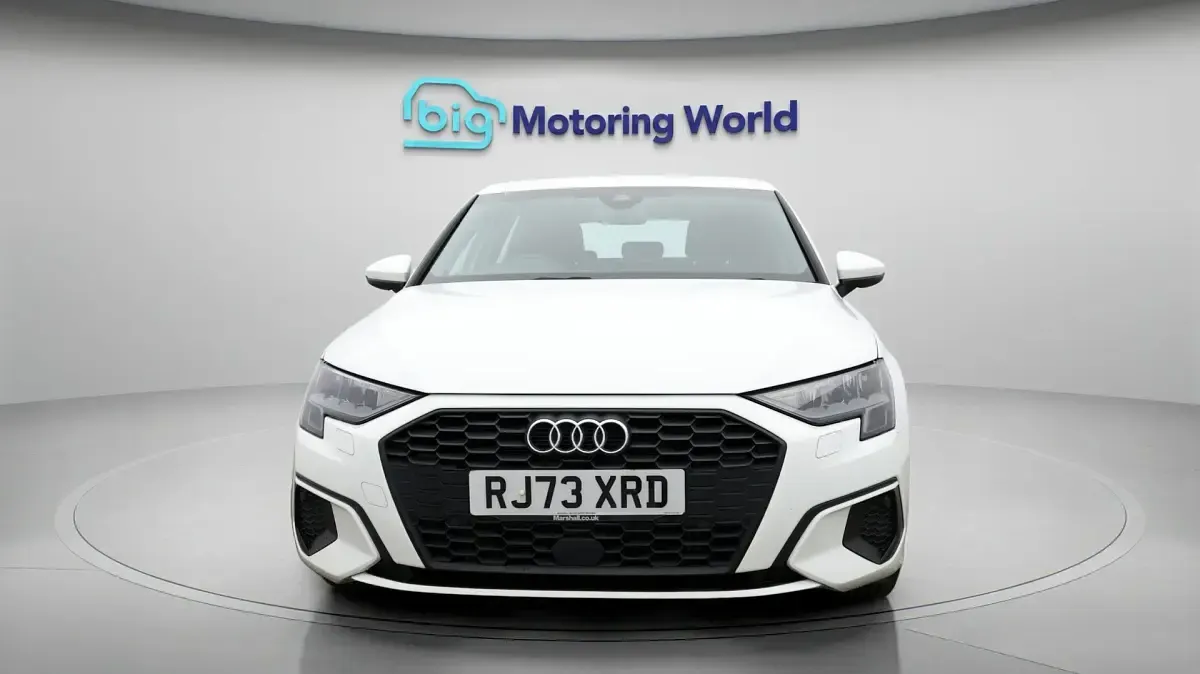 Używany Audi A3 109 KM (80 kW) 2023 Biały Sedan/Limuzyna