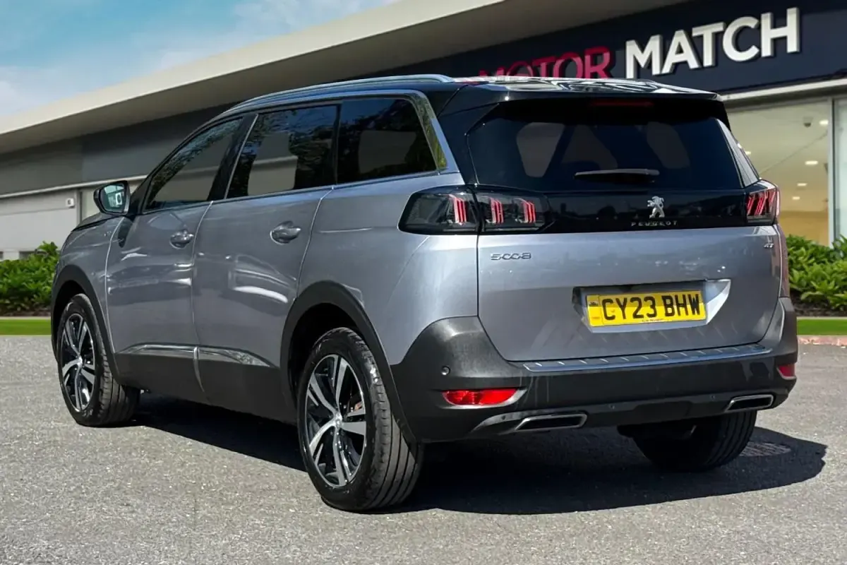 Second-hand Peugeot 5008 GT 2023 Gri SUV