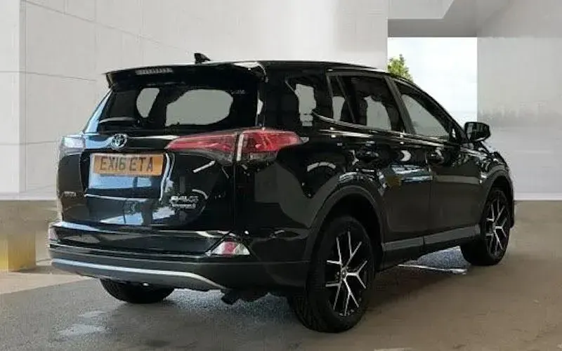 Used Toyota RAV4 Hybrid 197 HP (144 kW) 2016 Black SUV