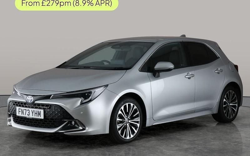 Used 2025 Toyota Corolla Design Hatchback | £19,537 (Good price) - Image 1/3