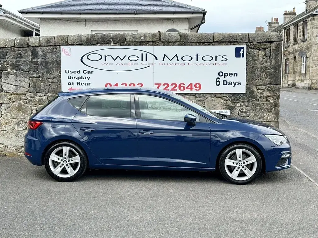 Used Seat Leon FR 130 HP (95 kW) 2018 Blue Hatchback