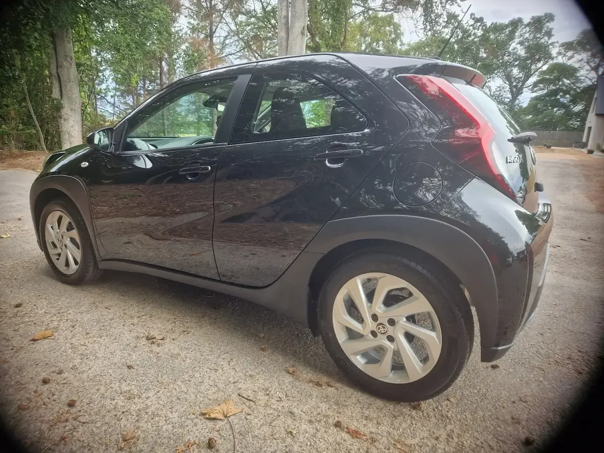 Used Toyota Aygo X PURE 72 HP (52 kW) 2023 Black SUV